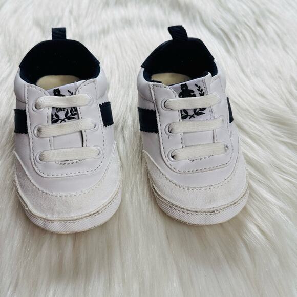 Baby Gap White and Navy Striped Sneakers - Picture 2 of 7